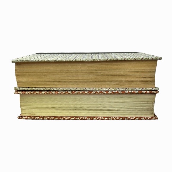 Vintage Readers Digest Condensed Books, Reader’s Digest, Lot of 2 - Picture 9 of 11